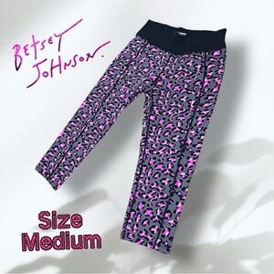 Betsey Johnson Women's Size Medium Leopard Print Black Pink Yoga Capri Pants